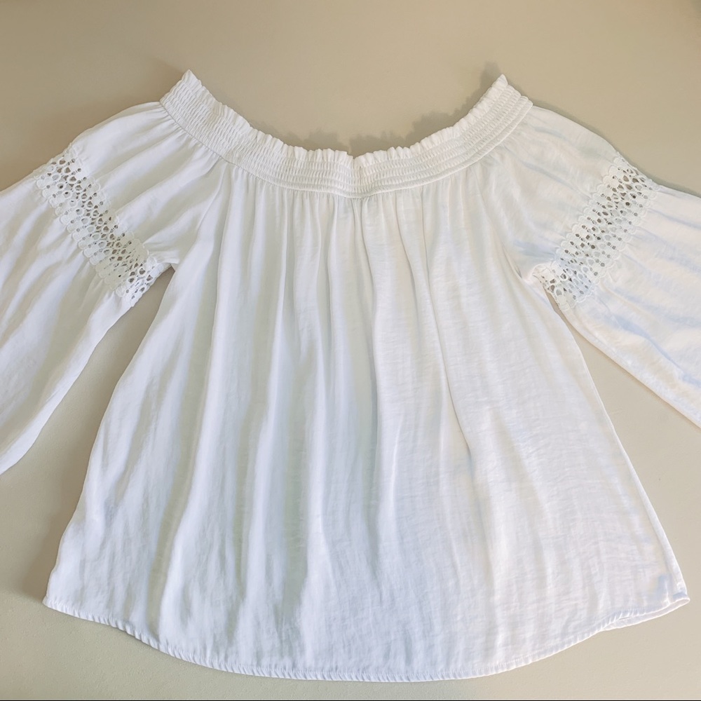 Beautiful White Off the Shoulder Blouse by Jennifer Lopez